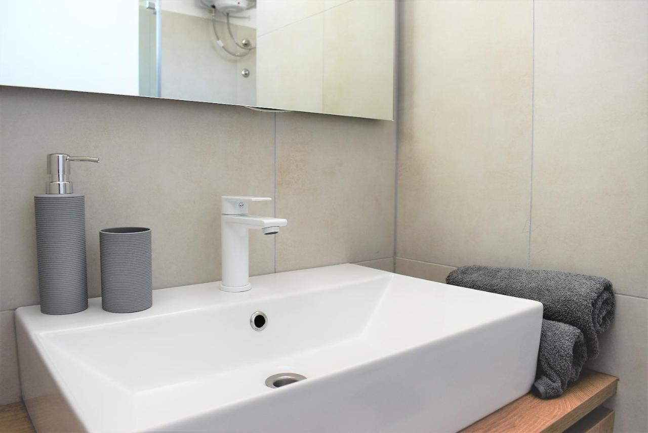 Apartment Aci Marina Rab Банёл Экстерьер фото